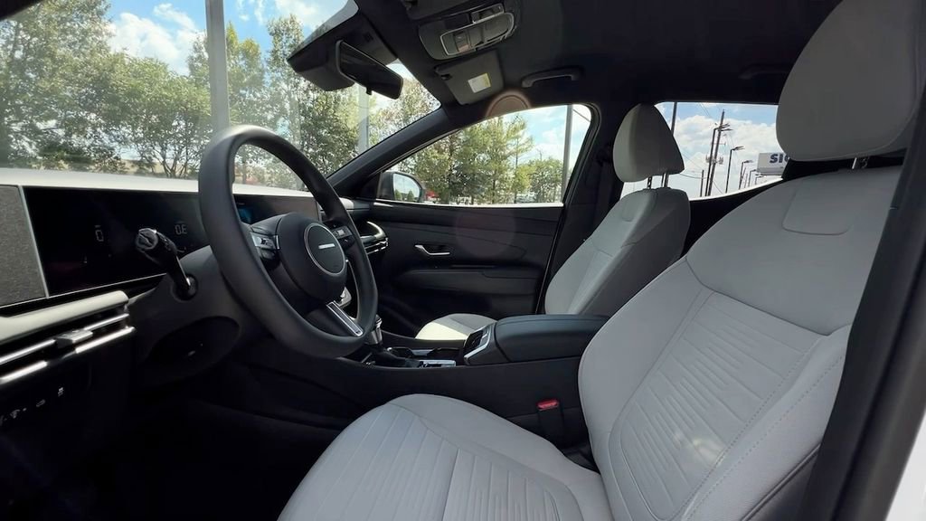 Used 2025 Hyundai Santa Cruz SE image 34
