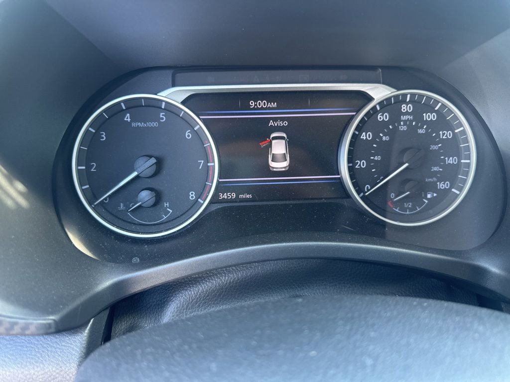 Used 2025 Nissan Sentra SR w/ SR Premium Package FWD image 12