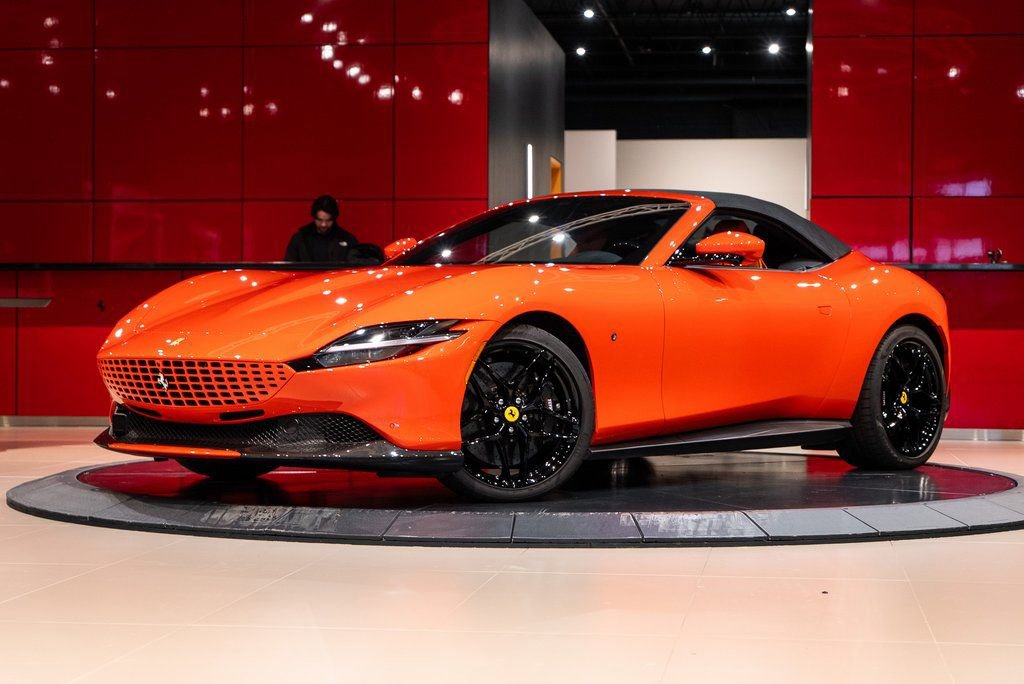Certified 2025 Ferrari Roma Spider RWD image 42