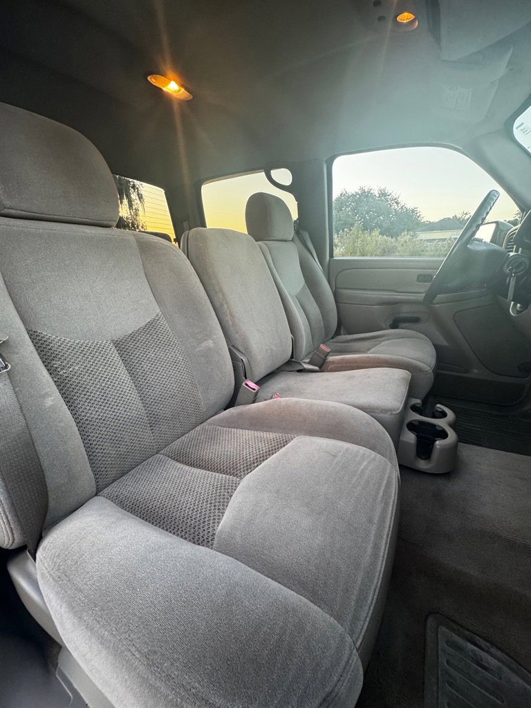 Used 2004 Chevrolet Silverado 3500 2WD Crew Cab w/ Heavy-Duty Power Package image 15