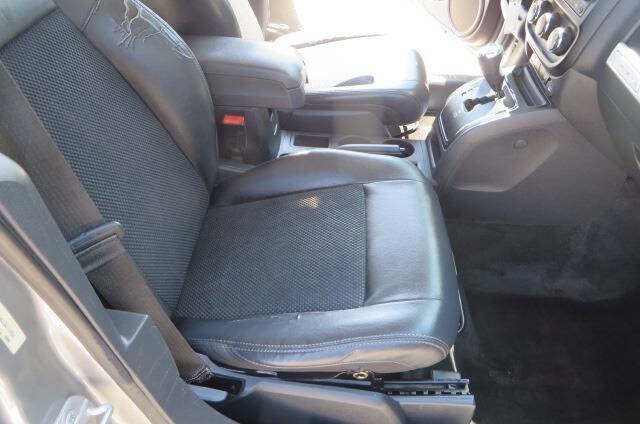 Used 2015 Jeep Compass Sport w/ Power Value Group FWD image 25