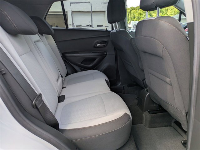 Used 2022 Chevrolet Trax LS w/ Tint and Cruise Package image 21