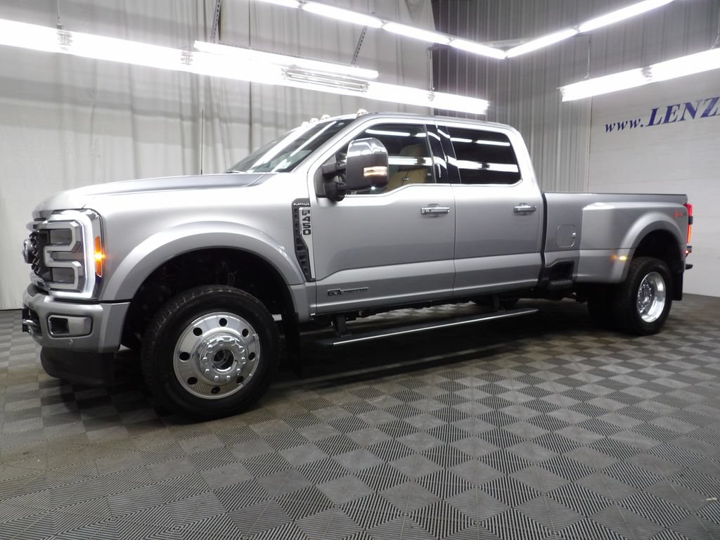 Used 2023 Ford F450 Platinum w/ FX4 Off-Road Package AWD/4WD image 9