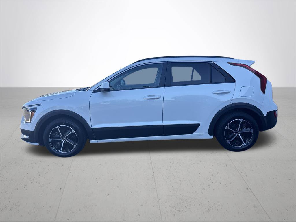 Used 2025 Kia Niro LX FWD image 11