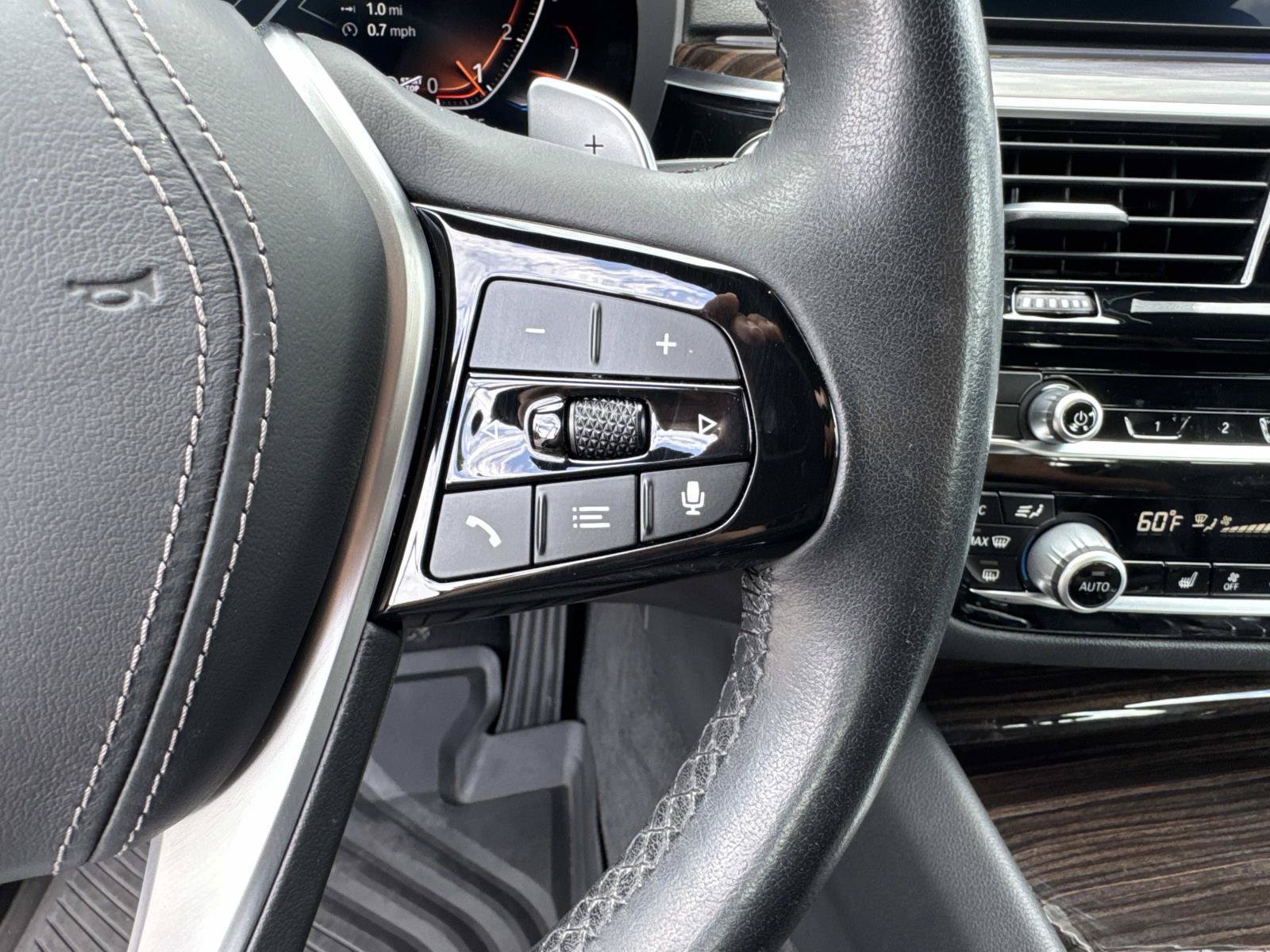 Used 2021 BMW 530i w/ Premium Package RWD image 28