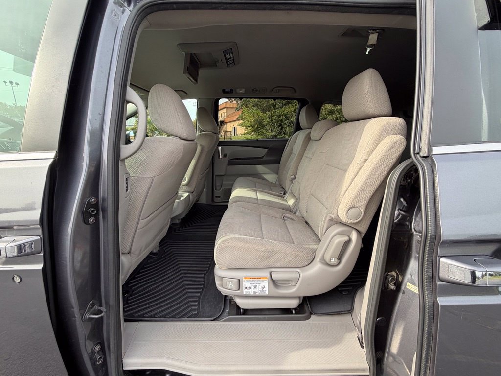 Used 2016 Honda Odyssey SE image 26