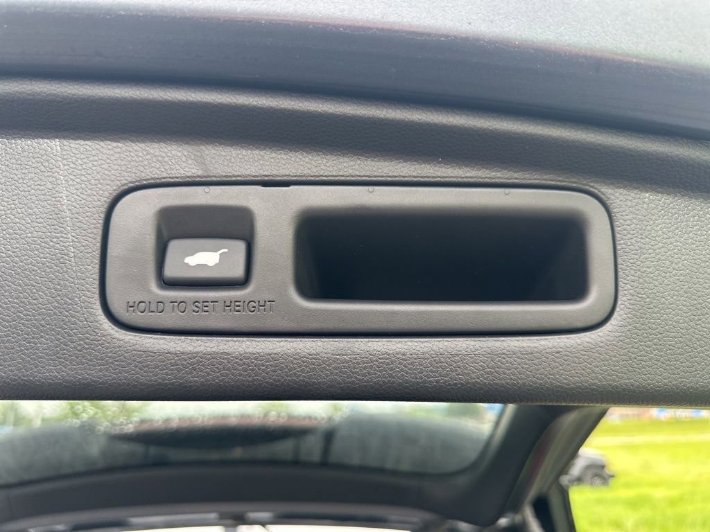 Used 2025 Honda CR-V Sport Touring image 14