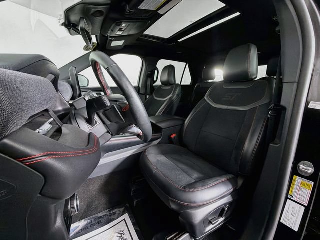 Used 2025 Ford Explorer ST AWD/4WD image 23