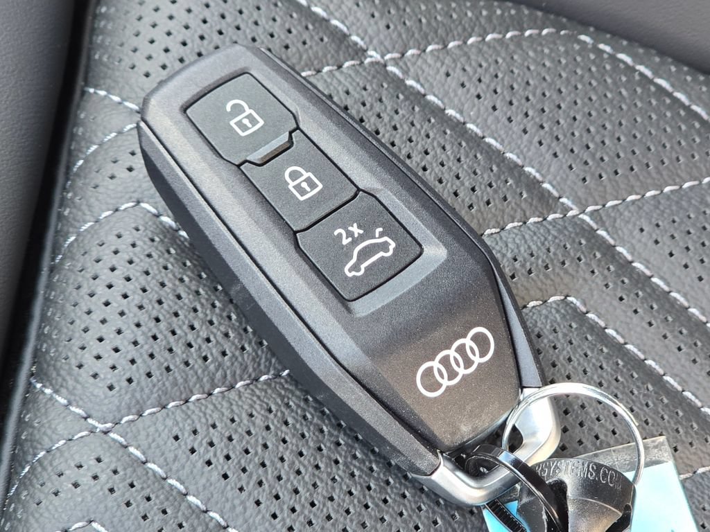 New 2026 Audi SQ5 Prestige AWD/4WD image 45