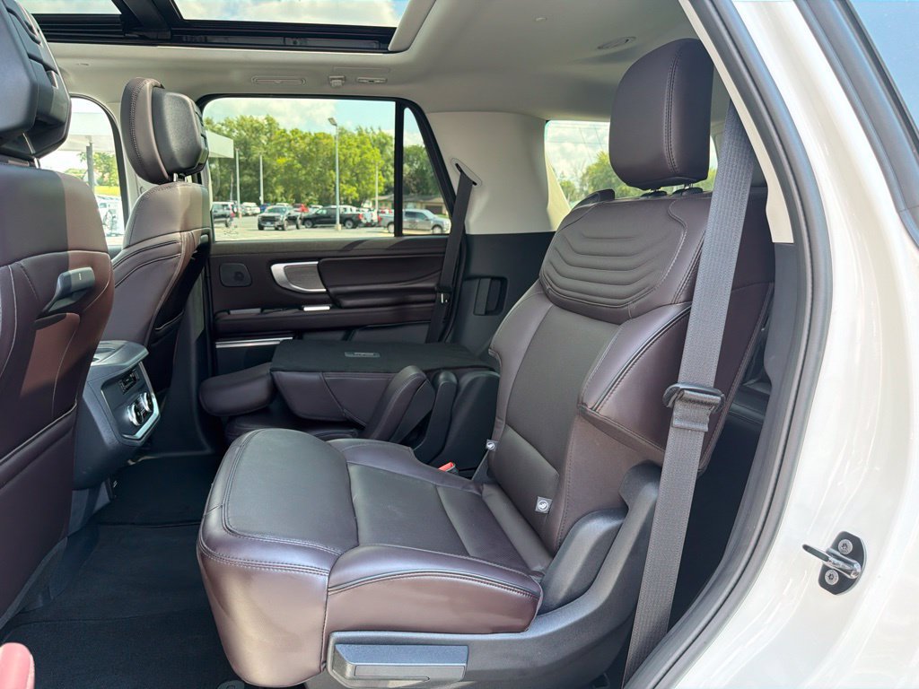 Certified 2026 Ford Expedition Platinum w/ Platinum Ultimate Package AWD/4WD image 15