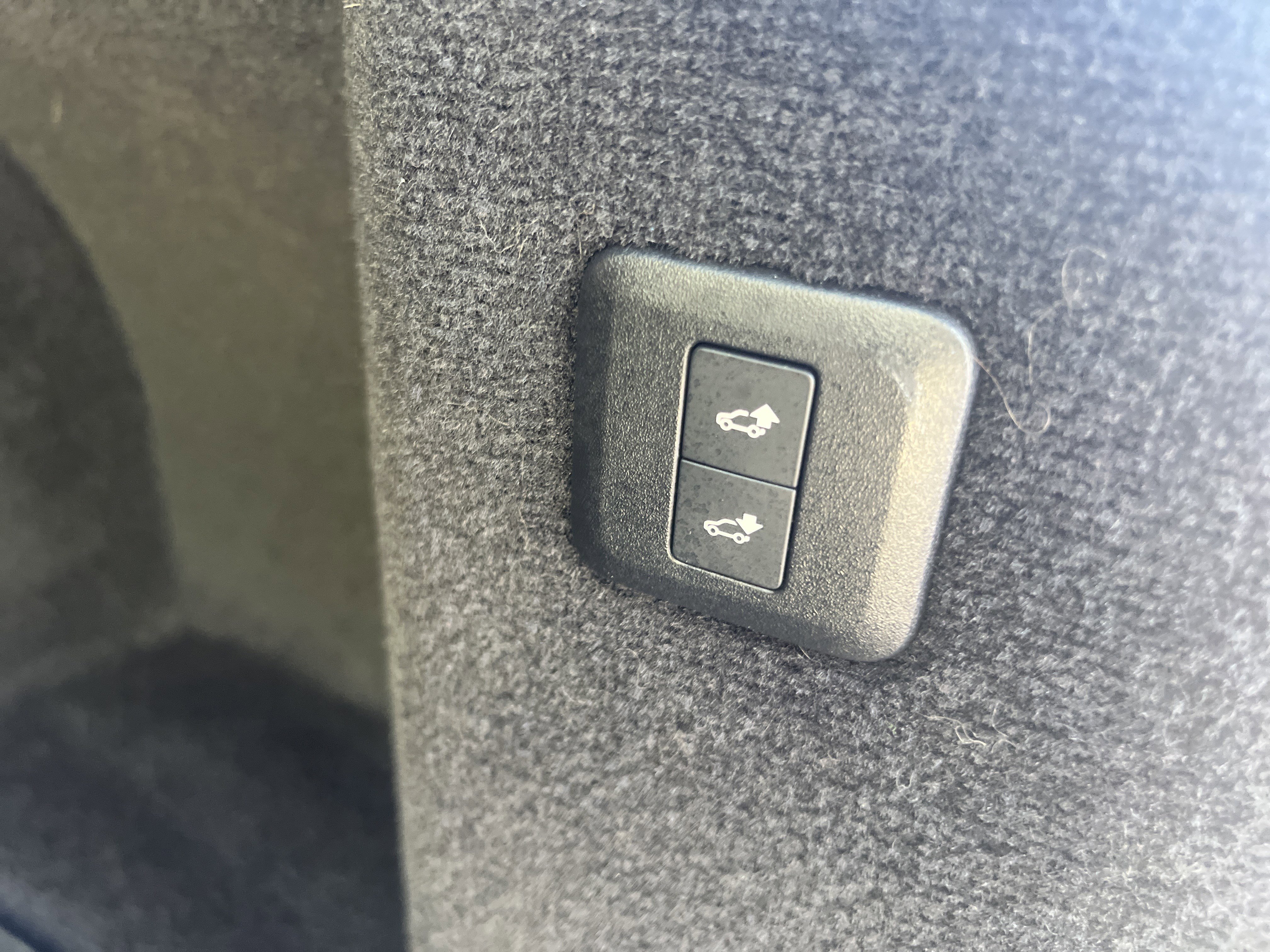 Certified 2022 Land Rover Range Rover Sport HST image 33