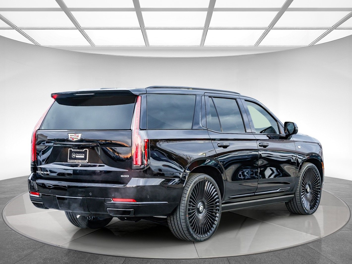 Used 2025 Cadillac Escalade Sport Platinum image 4