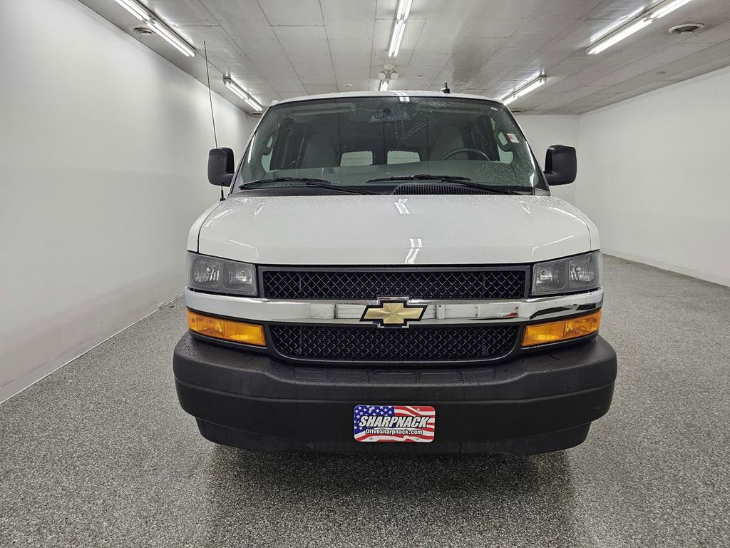 Used 2023 Chevrolet Express 3500 LS RWD image 2