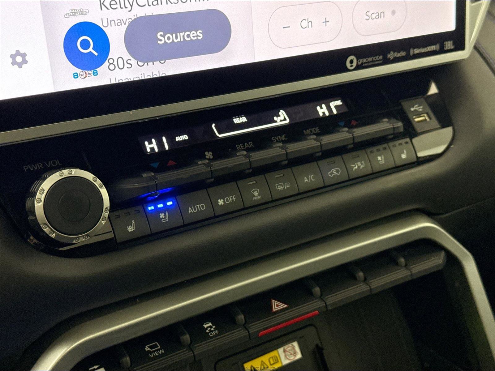 Certified 2024 Toyota Sequoia Platinum image 27