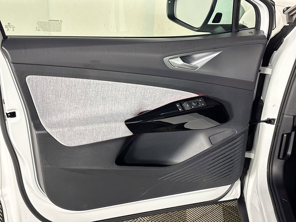 Certified 2024 Volkswagen ID.4 2WD image 11