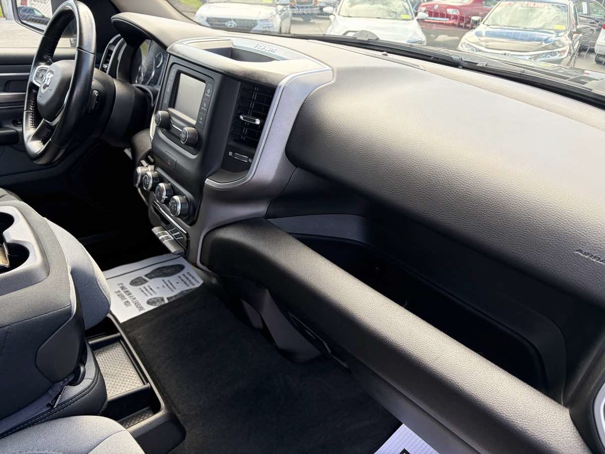 Used 2019 RAM 1500 Big Horn AWD/4WD image 28