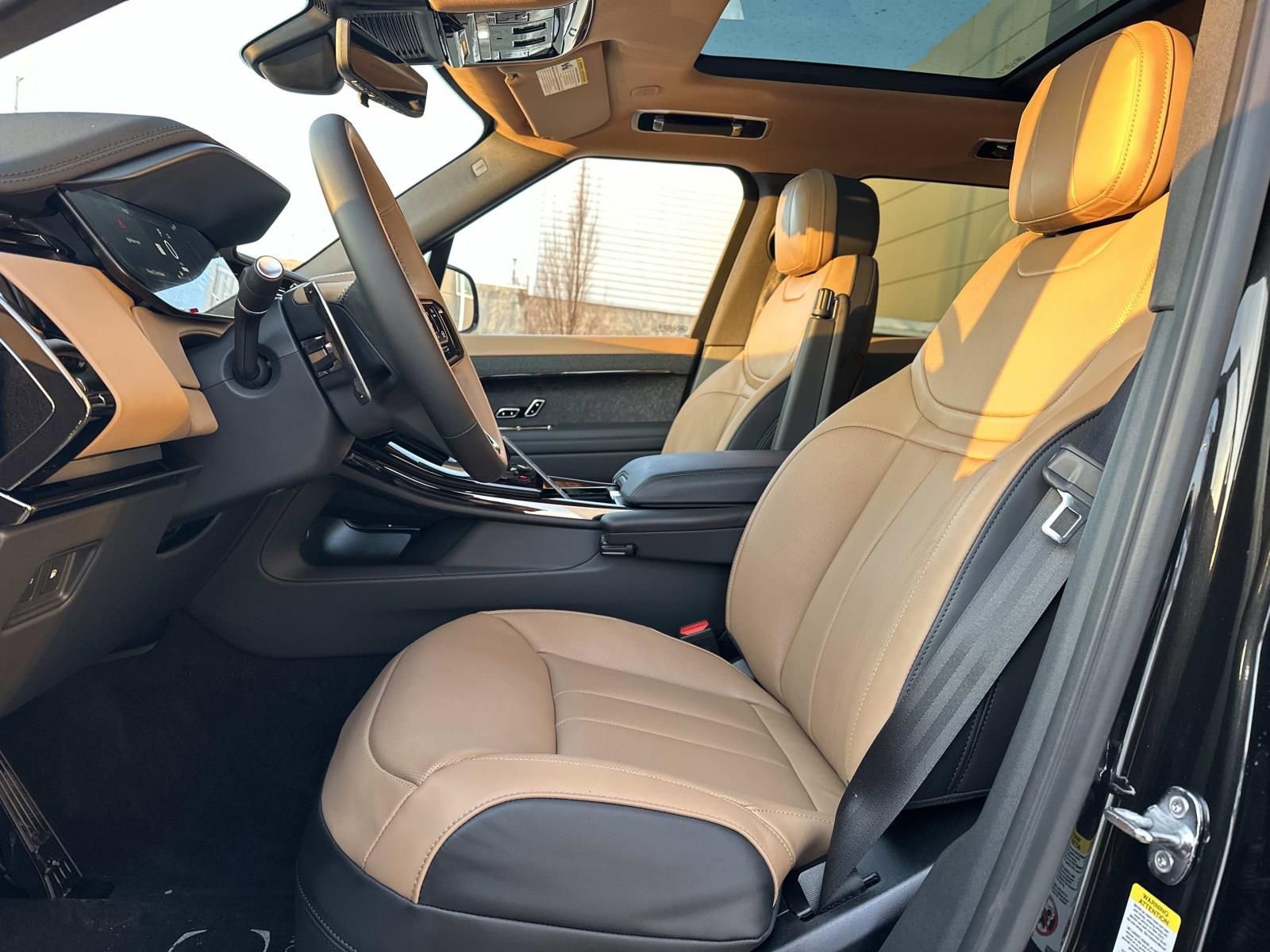 New 2026 Land Rover Range Rover Sport Dynamic SE image 12