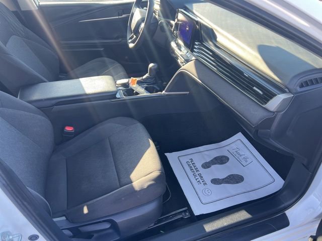 Used 2025 Toyota Camry LE image 32