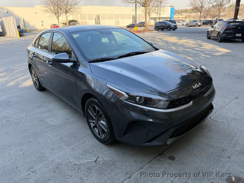 Used 2023 Kia Forte LXS image 3