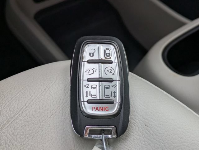 Certified 2020 Chrysler Pacifica Touring-L Plus w/ Tire & Wheel Group FWD image 28
