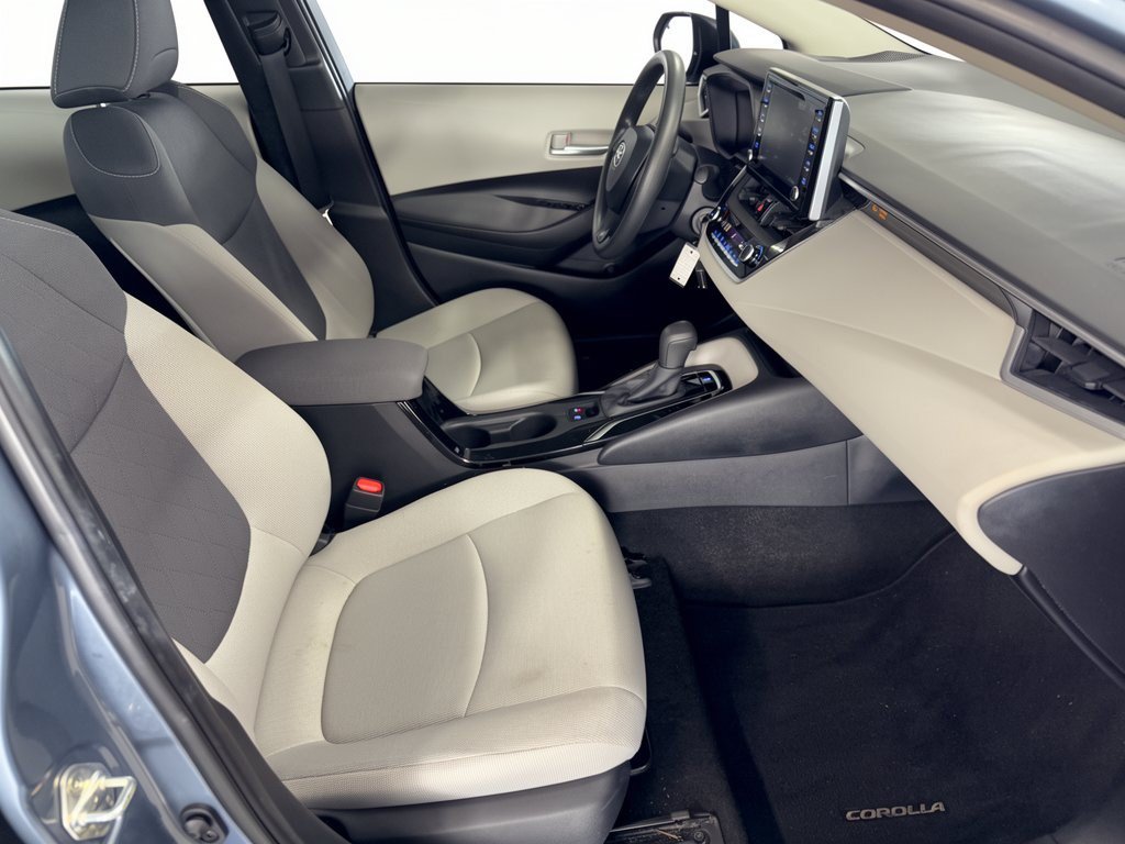 Used 2020 Toyota Corolla LE FWD image 30