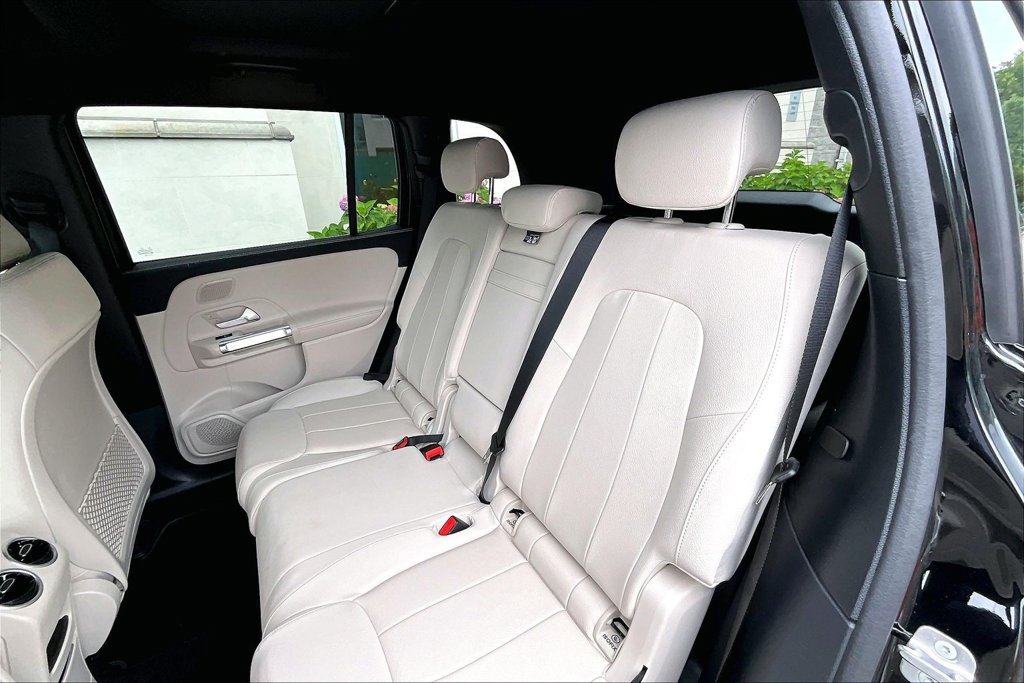 Used 2026 Mercedes-Benz GLB 250 4MATIC image 28