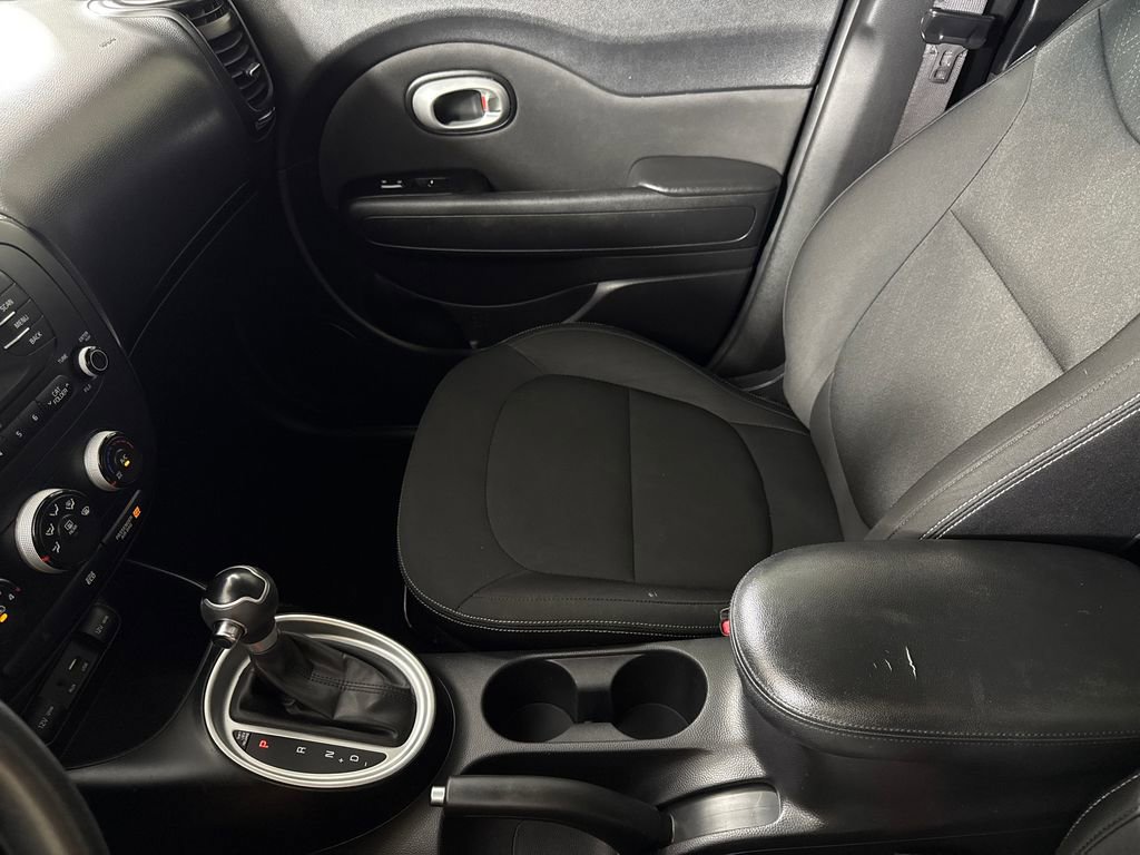 Used 2015 Kia Soul FWD image 18