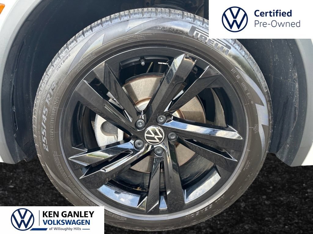 Used 2024 Volkswagen Tiguan SE R-Line AWD/4WD image 9