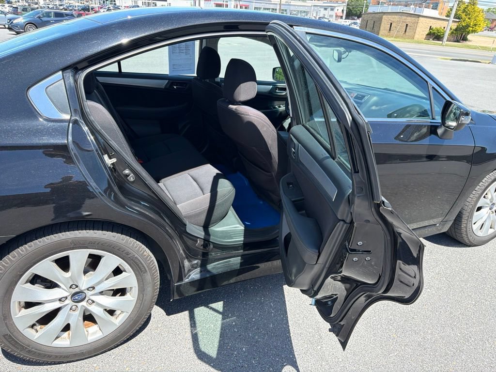 Used 2015 Subaru Legacy 2.5i Premium AWD/4WD image 18