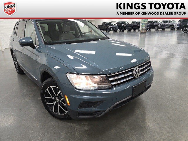 Used 2021 Volkswagen Tiguan SE w/ Panoramic Sunroof Package image 1