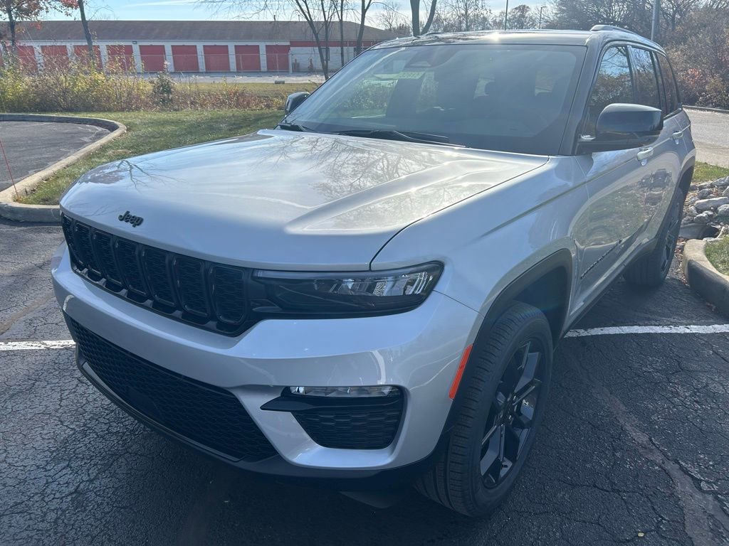 New 2025 Jeep Grand Cherokee Limited image 22