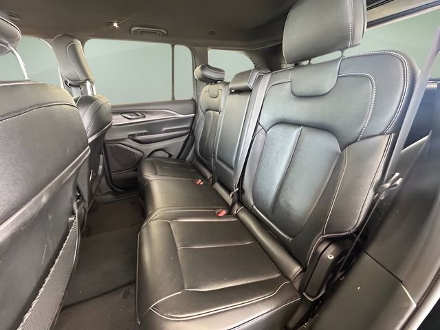 Used 2024 Jeep Grand Cherokee Limited image 26