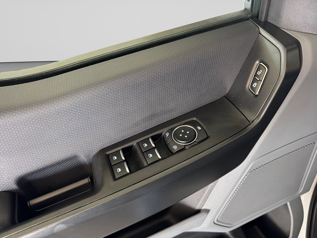 Used 2023 Ford F150 Lightning Pro image 17