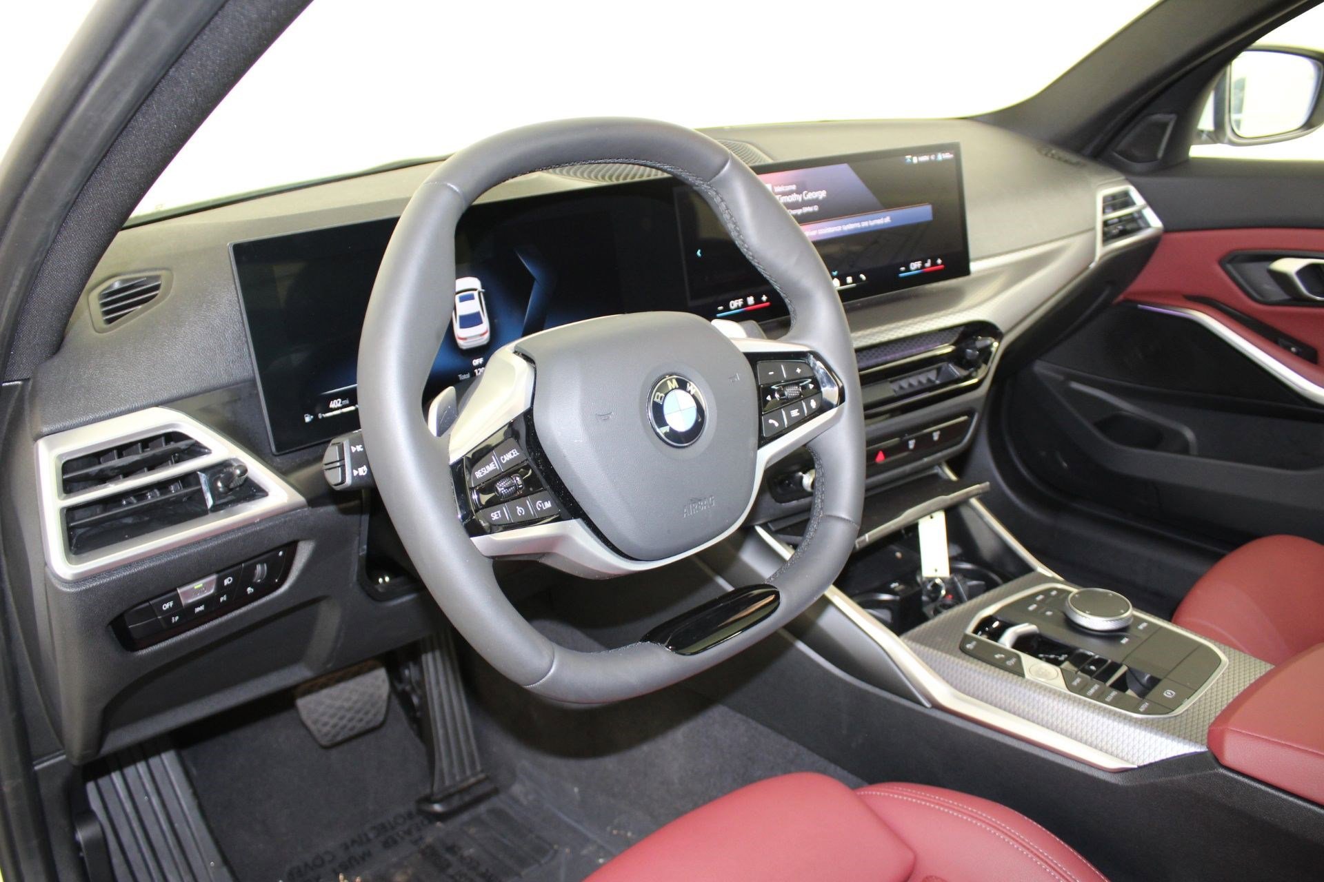 Certified 2025 BMW 330i xDrive Sedan image 4