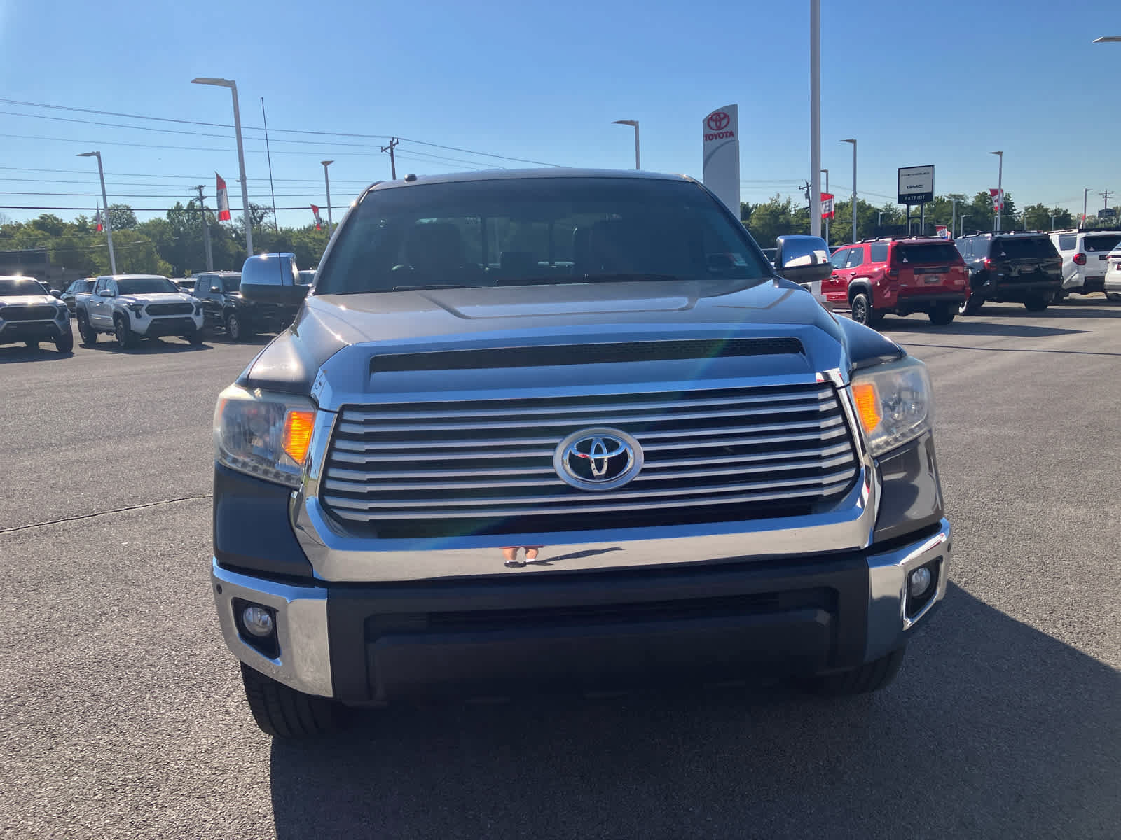 Used 2014 Toyota Tundra Limited w/ Limited Premium Package AWD/4WD image 2