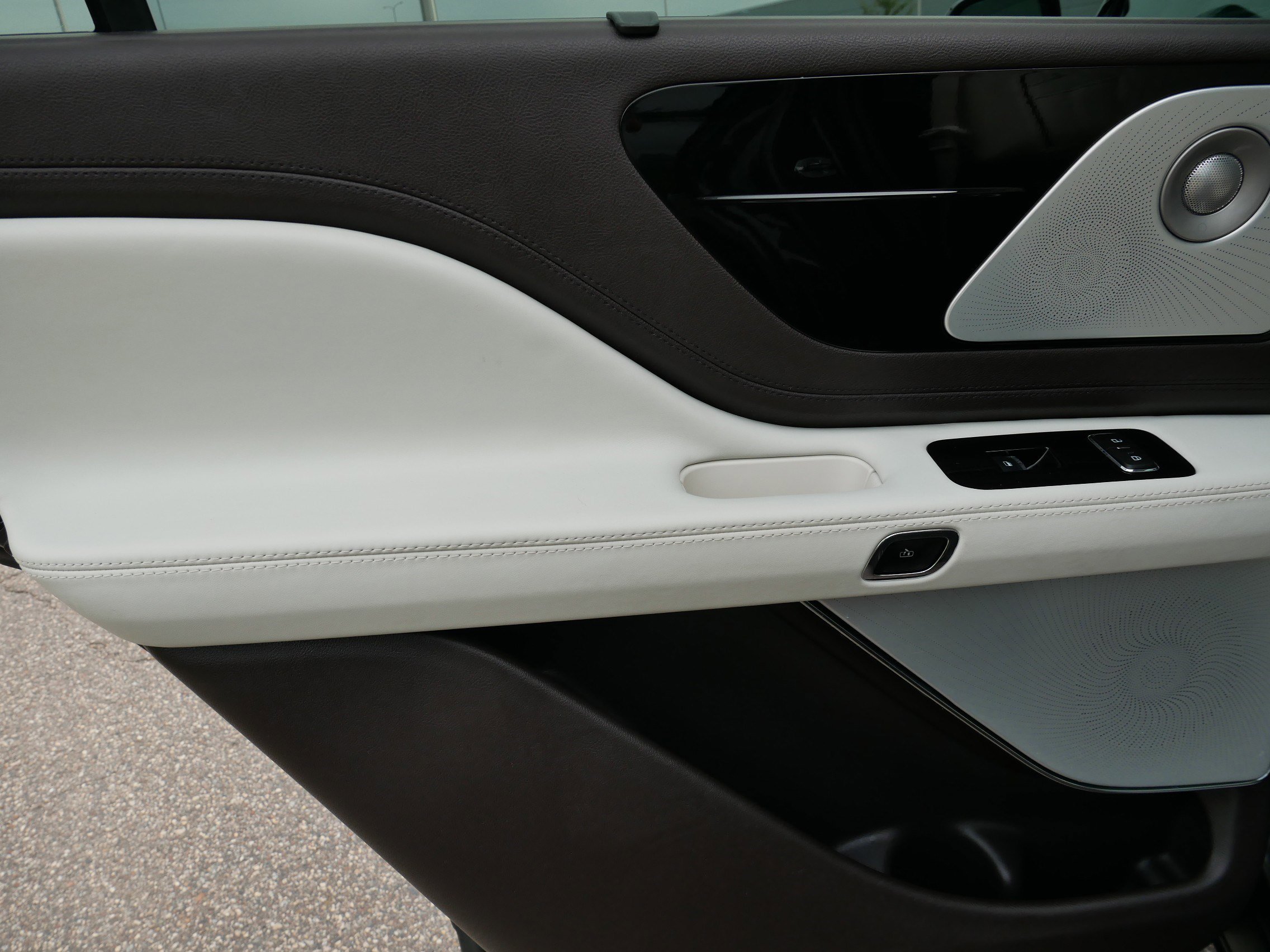 Used 2023 Lincoln Aviator Black Label w/ Dynamic Handling Package image 17