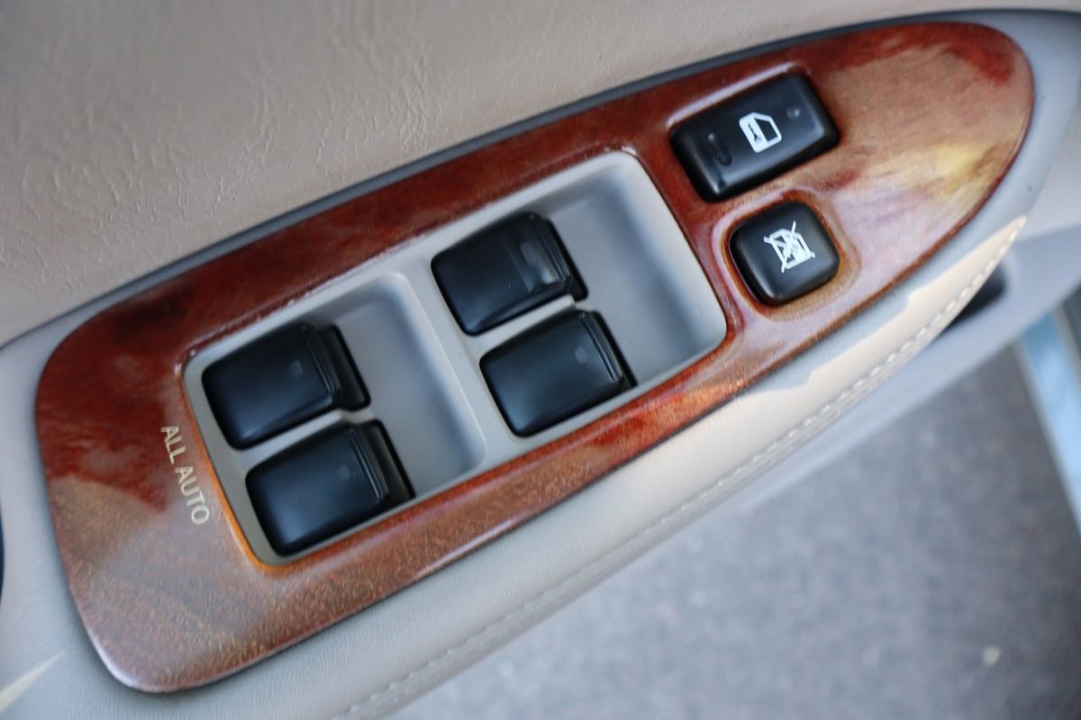 Used 2004 Lexus ES 330 image 27