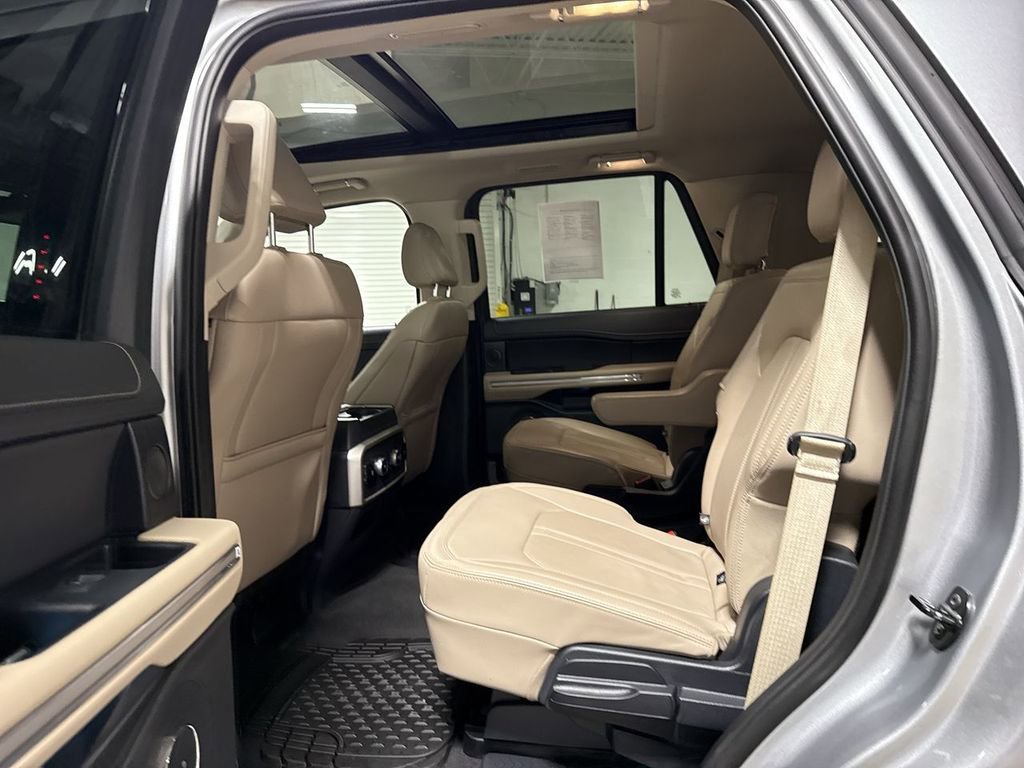 Used 2024 Ford Expedition Limited image 24