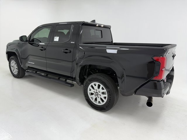 Used 2025 Toyota Tacoma SR5 w/ SR5 Upgrade Package image 37