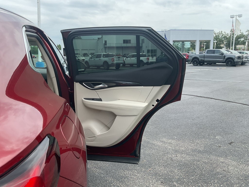 Used 2021 Buick Envision Essence FWD image 22