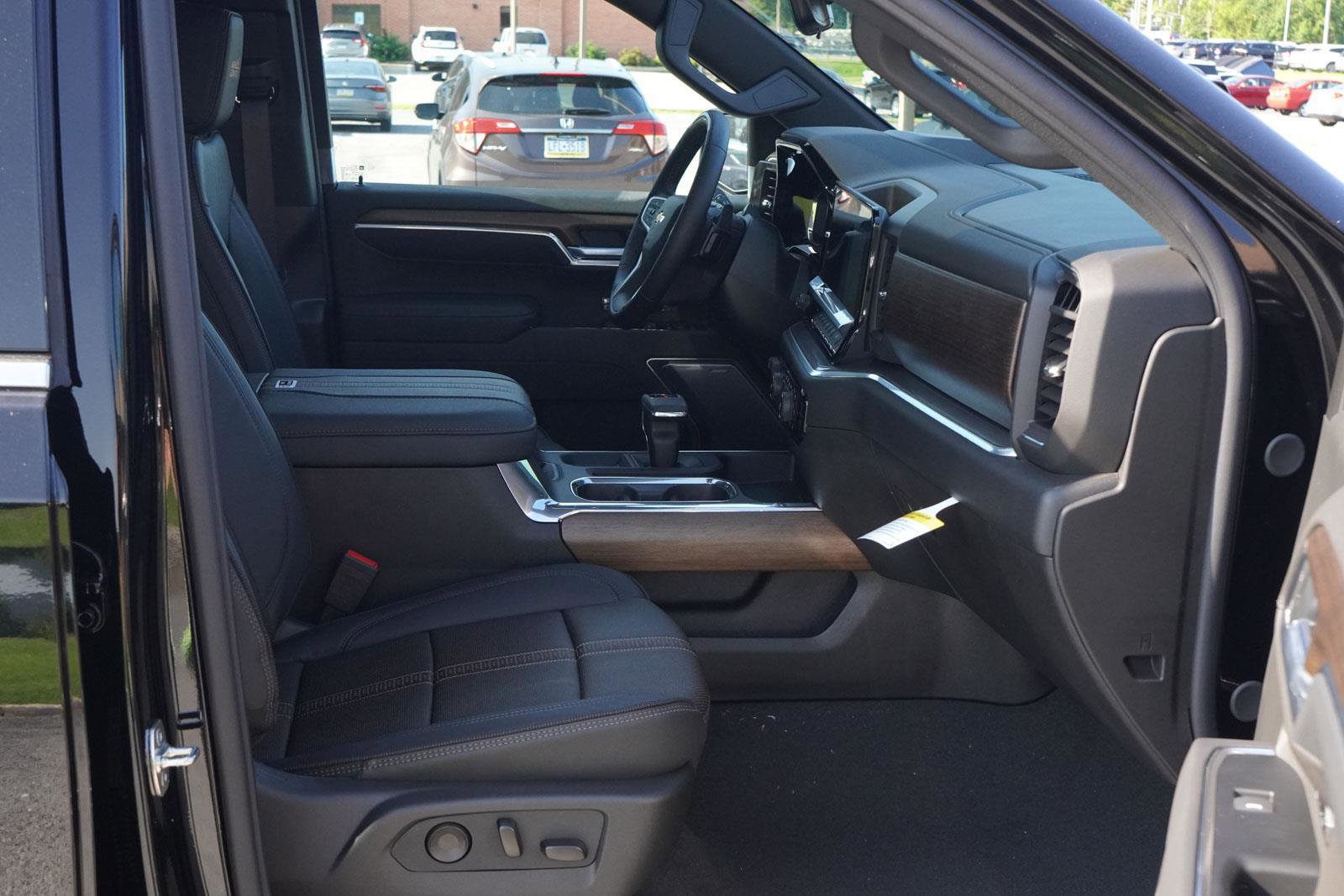 New 2026 Chevrolet Silverado 1500 High Country w/ Technology Package image 31