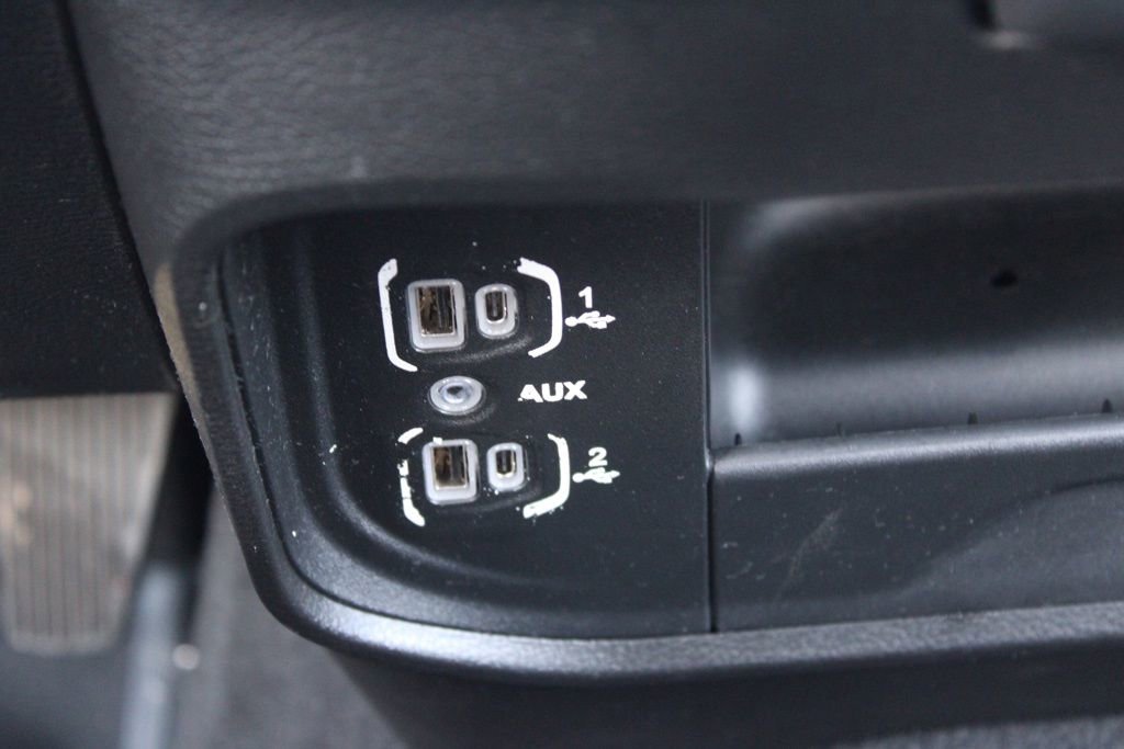 Used 2024 RAM 2500 Big Horn w/ Bed Utility Group image 37