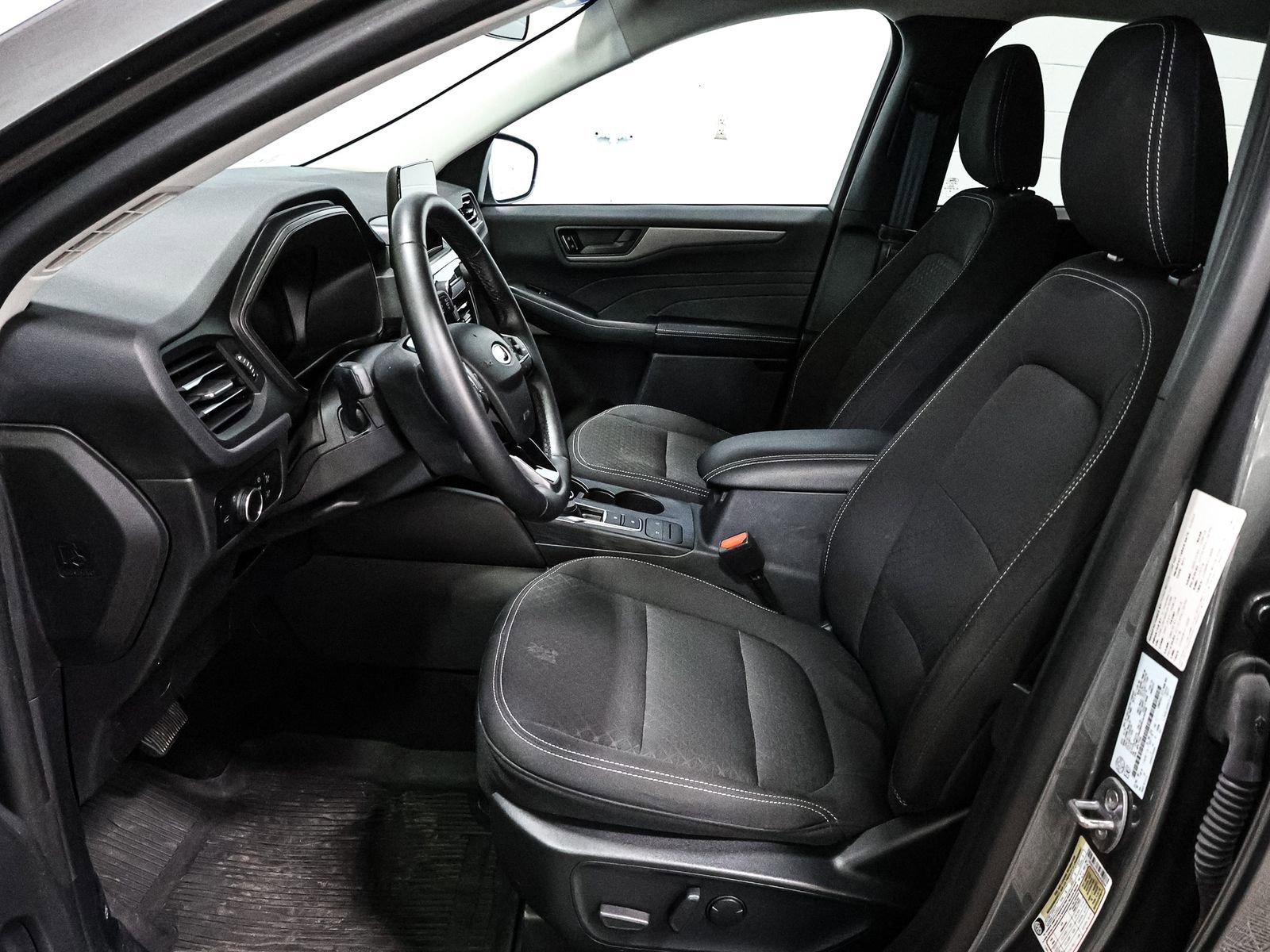 Certified 2024 Ford Escape Active AWD/4WD image 20