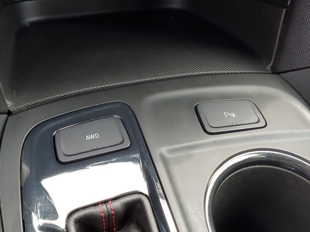 Used 2024 Chevrolet Equinox RS w/ RS Leather Package AWD/4WD image 18