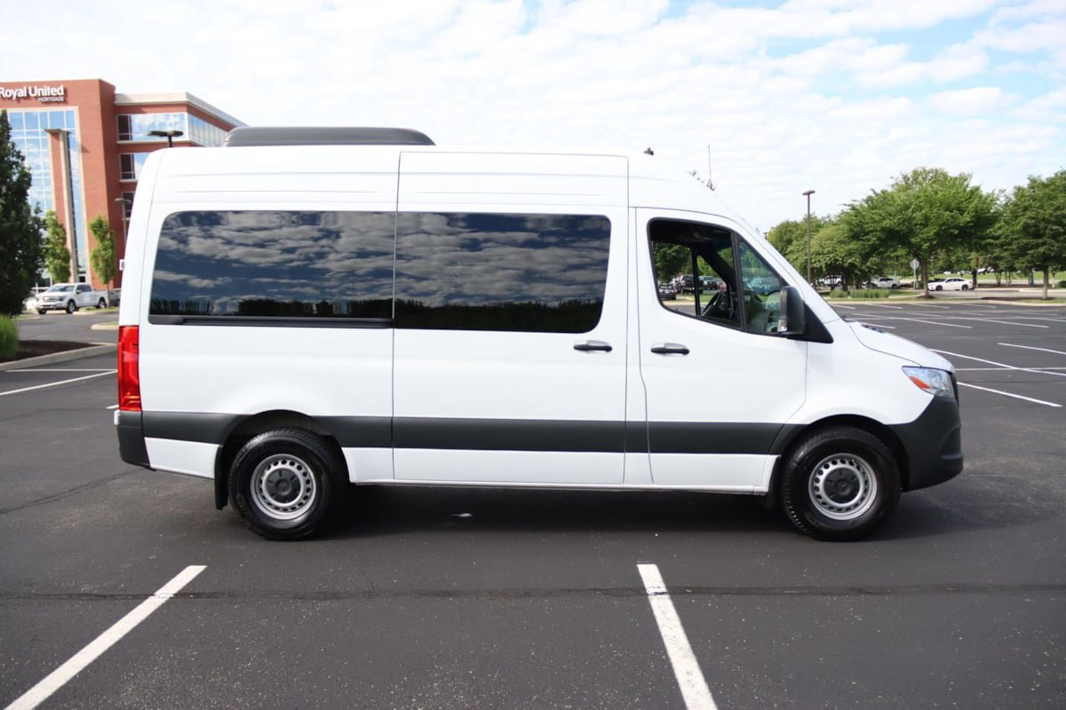 Used 2024 Mercedes-Benz Sprinter 2500 image 5
