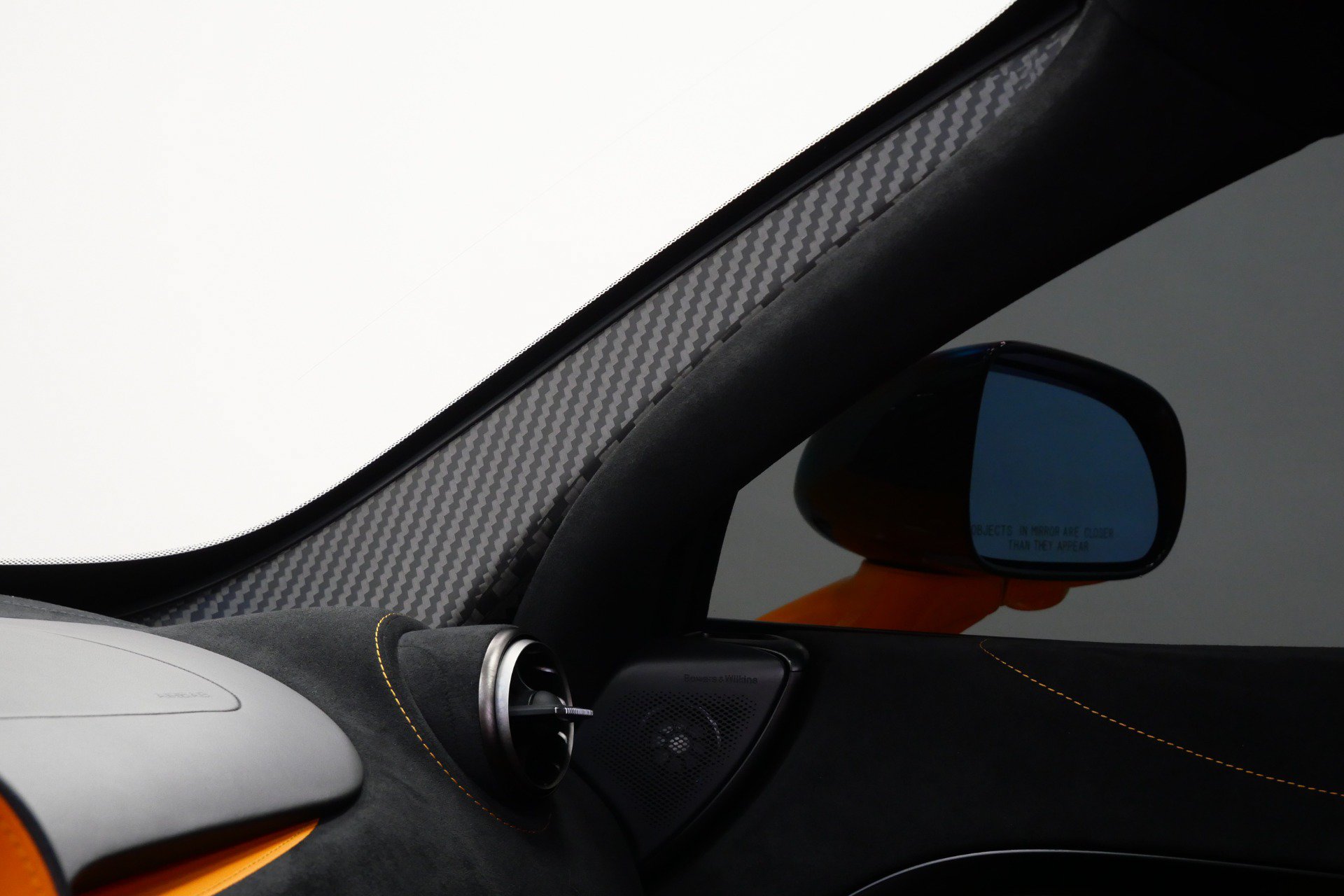 Used 2022 McLaren 720S Performance RWD image 32