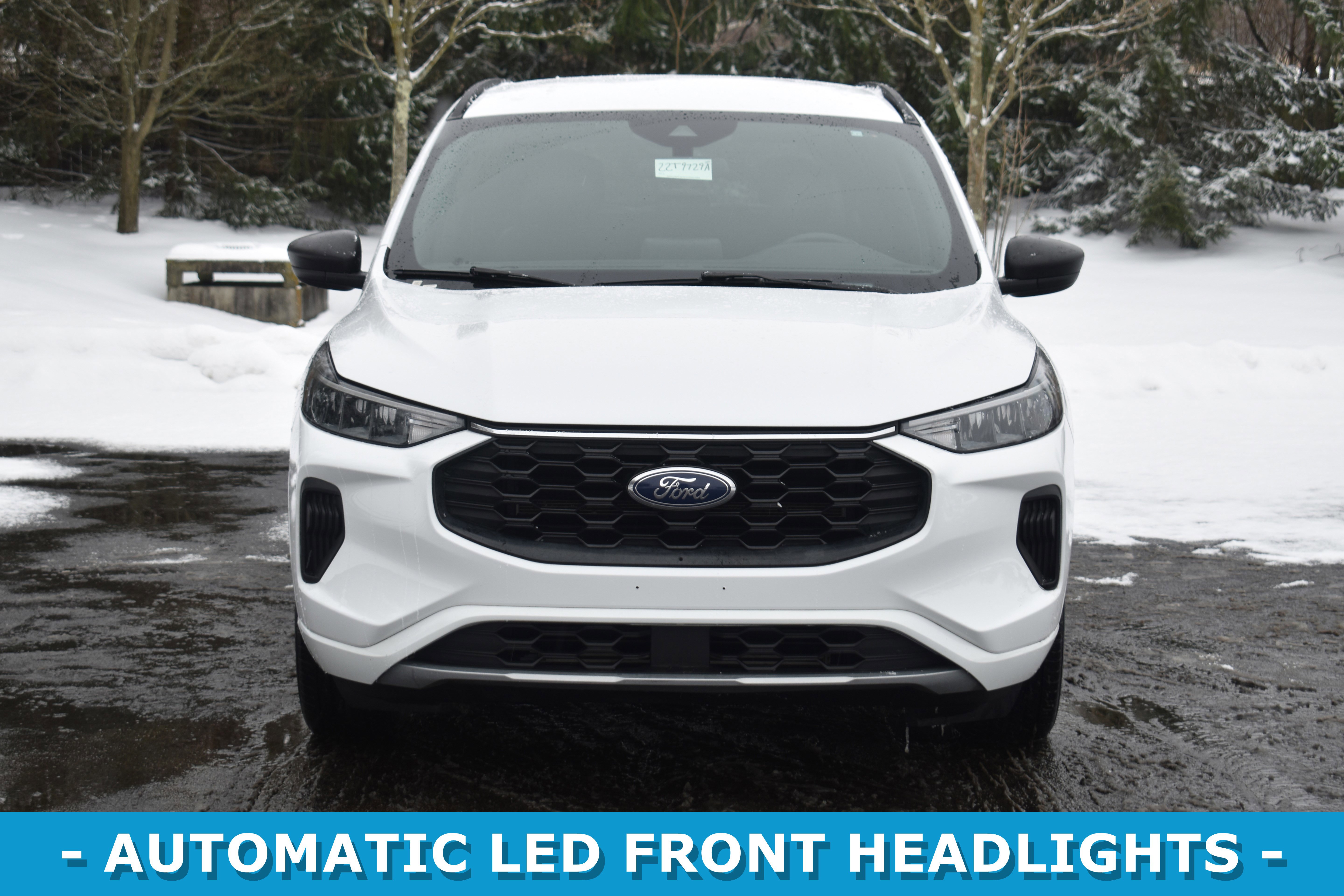 Used 2023 Ford Escape ST-Line image 2