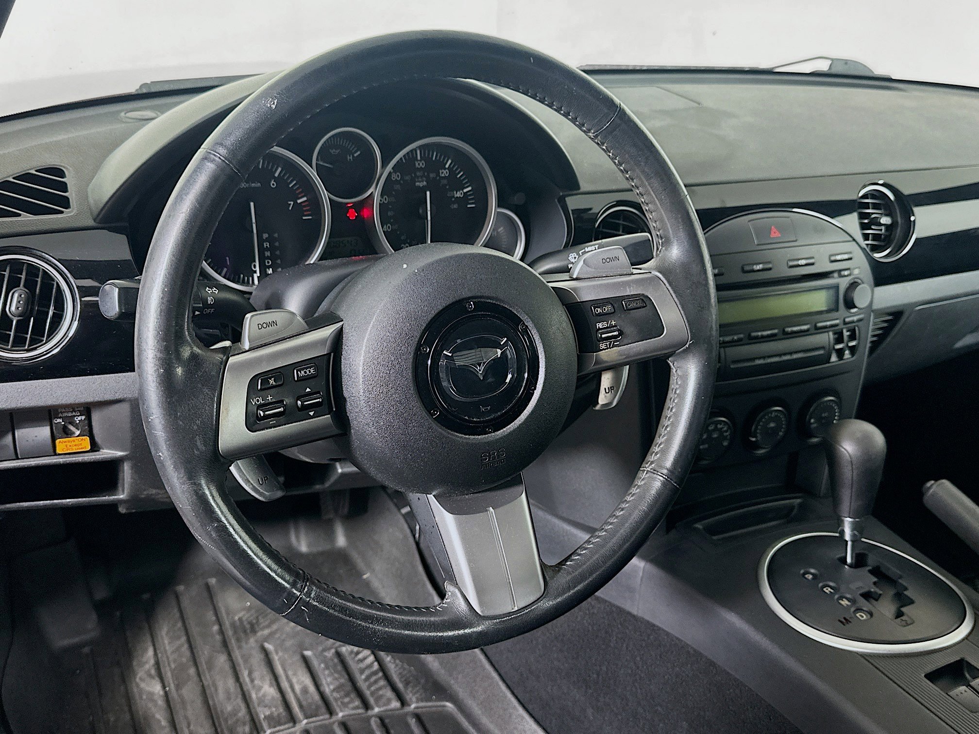 Used 2008 MAZDA MX-5 Miata Sport RWD image 18