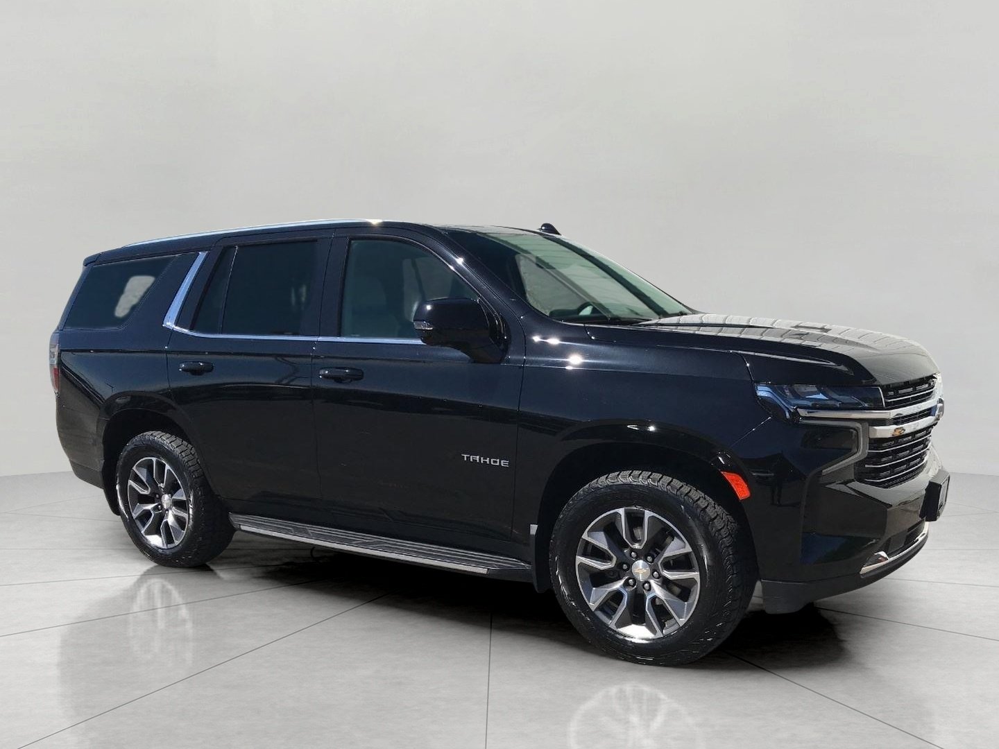Used 2021 Chevrolet Tahoe LT w/ LT Signature Package AWD/4WD image 39