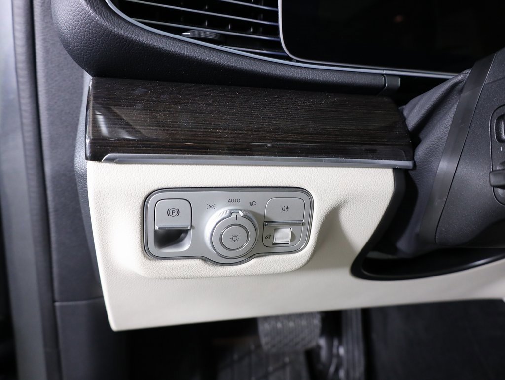 Certified 2025 Mercedes-Benz GLE 350 4MATIC image 12